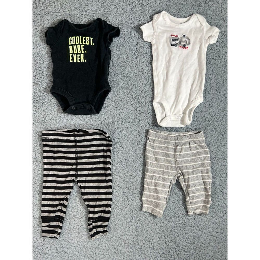 Newborn 4-piece bundle 2 short sleeve graphic button bottoms, 2 pairs of legging